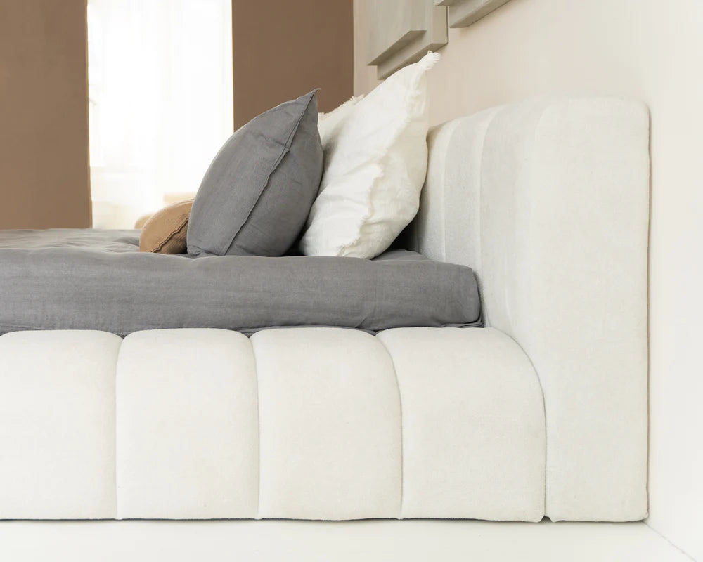 Adore Beige Deluxe bed - Modern laag zweefbed